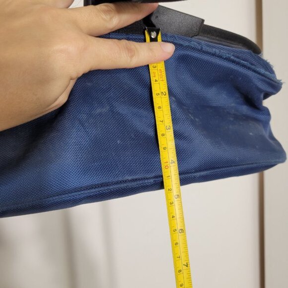 Roots Crossbody Travel Bag Laptop Pocket Water Bottle Holder Adjustable Strap - Picture 12 of 16